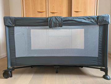 Reisbed Koelstra + matras, zo goed als nieuw! beschikbaar voor biedingen