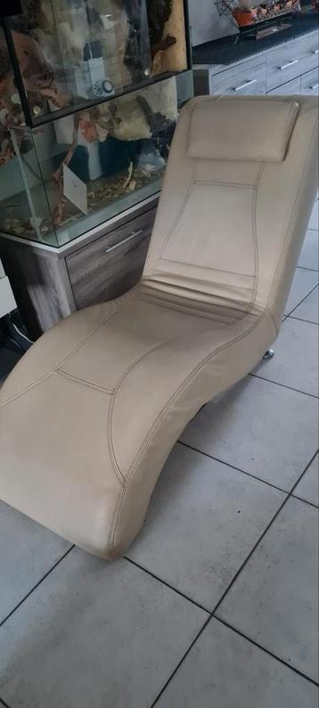 Chaise longue beige