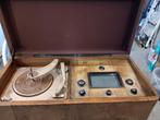 Radio platendraaier in kast/ oud, Ophalen
