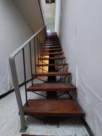 Vintage trappen met metalen trapboom en houten treden, Doe-het-zelf en Bouw, Ladders en Trappen, Ophalen, Gebruikt, Trap, 2 tot 4 meter