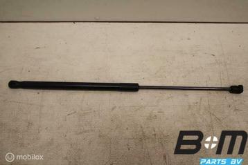 Gasdrukveer voor achterklep VW Polo 6C 5 deurs 6R6827550A beschikbaar voor biedingen