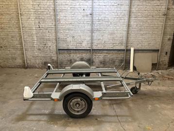 Motoremorque Motortrailer Motoraanhangwagen te huur Kortrijk beschikbaar voor biedingen