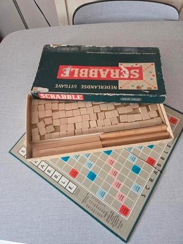 Oude scrabble beschikbaar voor biedingen