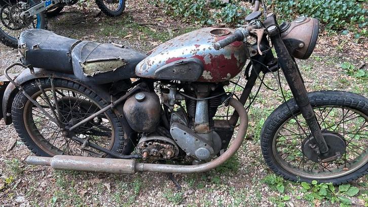 Bsa 350cc met extra cilinder culas piston 500cc van te maken, Motos, Pièces | Oldtimers & Ancêtres, Enlèvement
