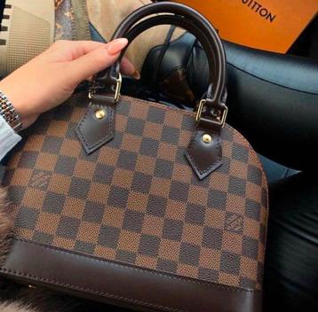Louis Vuitton bb Alma tas, Handtassen en Accessoires, Ophalen of Verzenden