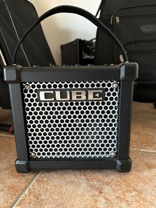 Roland CUBE-10GX, Musique & Instruments, Amplis | Basse & Guitare, Utilisé, Guitare