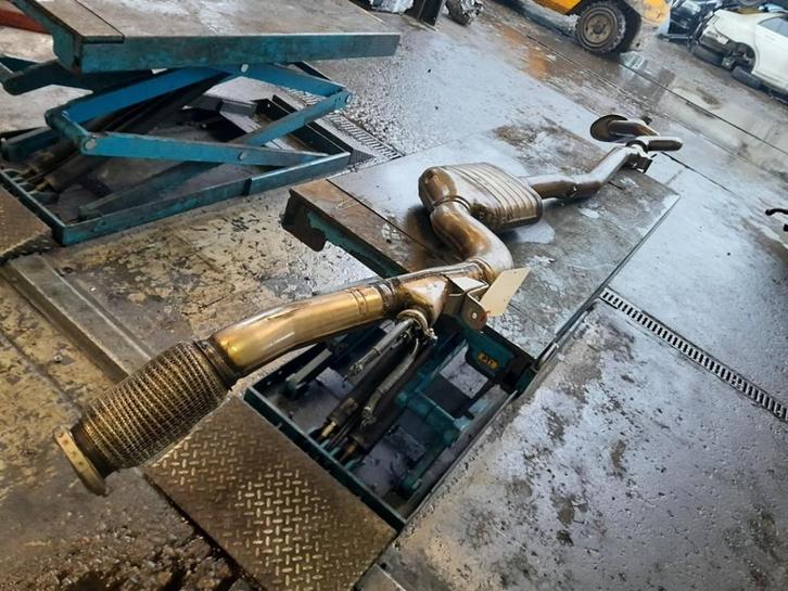 UITLAAT COMPLEET C Estate (S205) (A2054911701), Auto-onderdelen, Uitlaatsystemen, Mercedes-Benz, Gebruikt