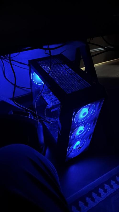 Tour gamer AMD Ryzen 5 / RTX 3050, Games en Spelcomputers, Games | Pc, Zo goed als nieuw, Ophalen of Verzenden