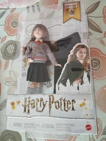 Lot Harry Potter figurines Hedwige chapeau bonbons neuf