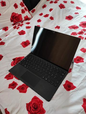  Microsoft Surface laptop 7 - Intel Core i7 - 16 GB  Ram beschikbaar voor biedingen