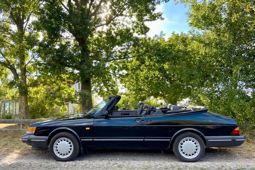Saab 900 Turbo 16 Cabriolet, Auto's, Oldtimers, Particulier, Saab, Benzine, Cabriolet, Handgeschakeld, Zwart, Zwart, Leder, Dealer onderhouden