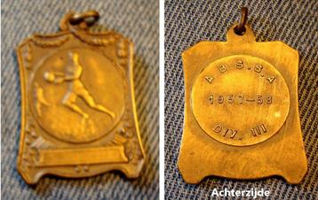 Sportmedaille voetbal 1957-58 / 3e Divisie A.B.S.S.A. beschikbaar voor biedingen