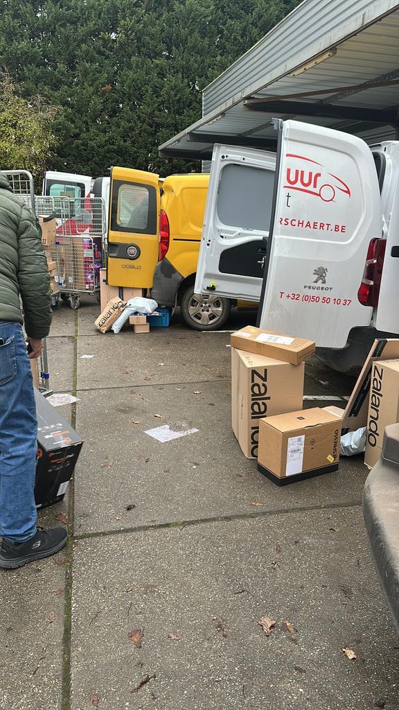 Pakjes chaffeur gezocht - Regio gent - onmiddellijke opstart, Offres d'emploi, Emplois | Chauffeurs