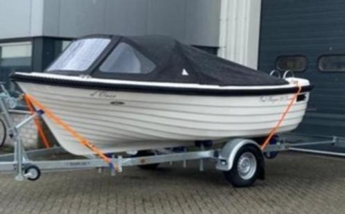 Oud-Huijzer 575 Luxury sloep, Watersport en Boten, Sloepen, Zo goed als nieuw, 10 tot 30 pk, 3 tot 6 meter, Binnenboordmotor, Benzine