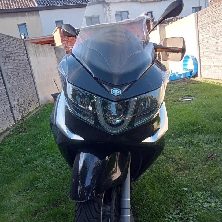 Scooter Piaggio X10 350, Motoren, Motoren | Piaggio, Particulier, Scooter, 12 t/m 35 kW, 1 cilinder, Ophalen