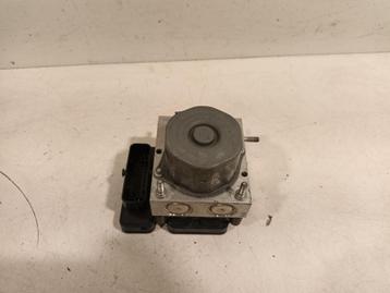 ABS POMP Mercedes-Benz B (W246) (A0084317512) beschikbaar voor biedingen
