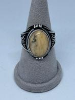 Zilveren heren ring met Baltische Amber maat 25 ., Jaune, Avec pierre précieuse, Argent, Enlèvement ou Envoi
