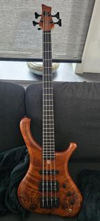 Marleaux consat custom bass met case, Musique & Instruments, Instruments à corde | Guitares | Basses, Enlèvement