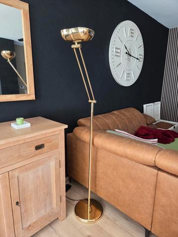 Vloerlamp  beschikbaar voor biedingen