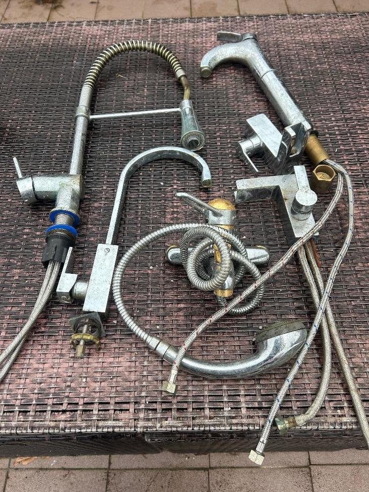 Set vanOude kranen inox setprijs, Doe-het-zelf en Bouw, Sanitair, Gebruikt, Kraan, Inox, Ophalen