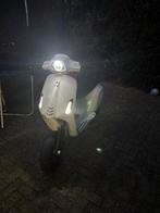 Vespa sprint A klasse, Fietsen en Brommers, Scooters | Piaggio, Ophalen, Zo goed als nieuw
