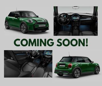 MINI Cooper S 5-deurs AUT / CAM / LEER / NAVI / KEYL / CARPL beschikbaar voor biedingen