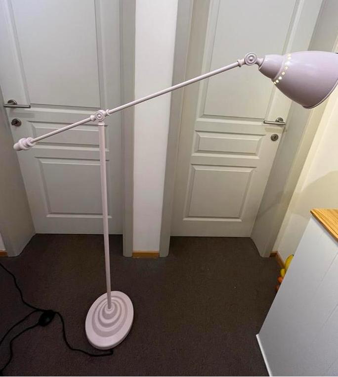 Vloerlamp retro zacht roze verstelbare kap🛋️🛋️, Huis en Inrichting, Lampen | Vloerlampen, Zo goed als nieuw, 100 tot 150 cm