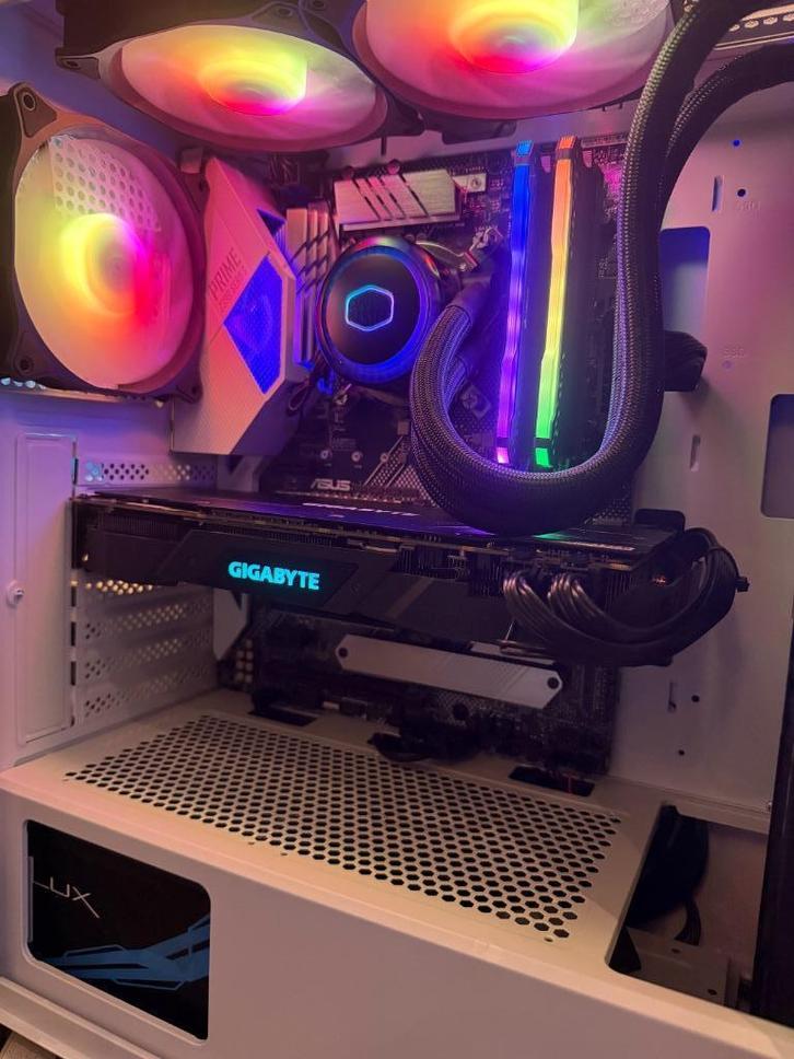 High End Game PC, I9-9900K, RTX 2070 alleen A merken, Computers en Software, Desktop Pc's, Zo goed als nieuw, 3 tot 4 Ghz, HDD