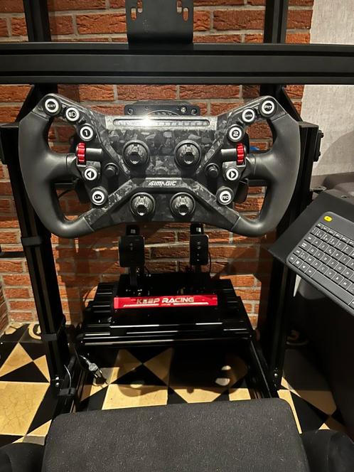 Simagic simracing set a vendre, Consoles de jeu & Jeux vidéo, Consoles de jeu | Sony Consoles | Accessoires, Comme neuf, Enlèvement