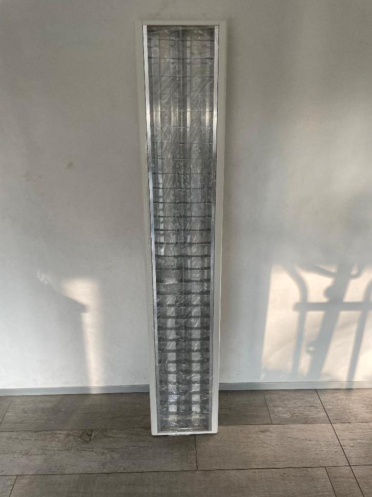 8x LUMIS RONDA PLUS 258 HF (TL 2 x 58W) - NOUVEAU ! ! !, Maison & Meubles, Lampes | Plafonniers, Neuf, Enlèvement