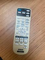 Beamer van Epson met afstandbediening en muurbevestiging., Audio, Tv en Foto, Ophalen, Zo goed als nieuw