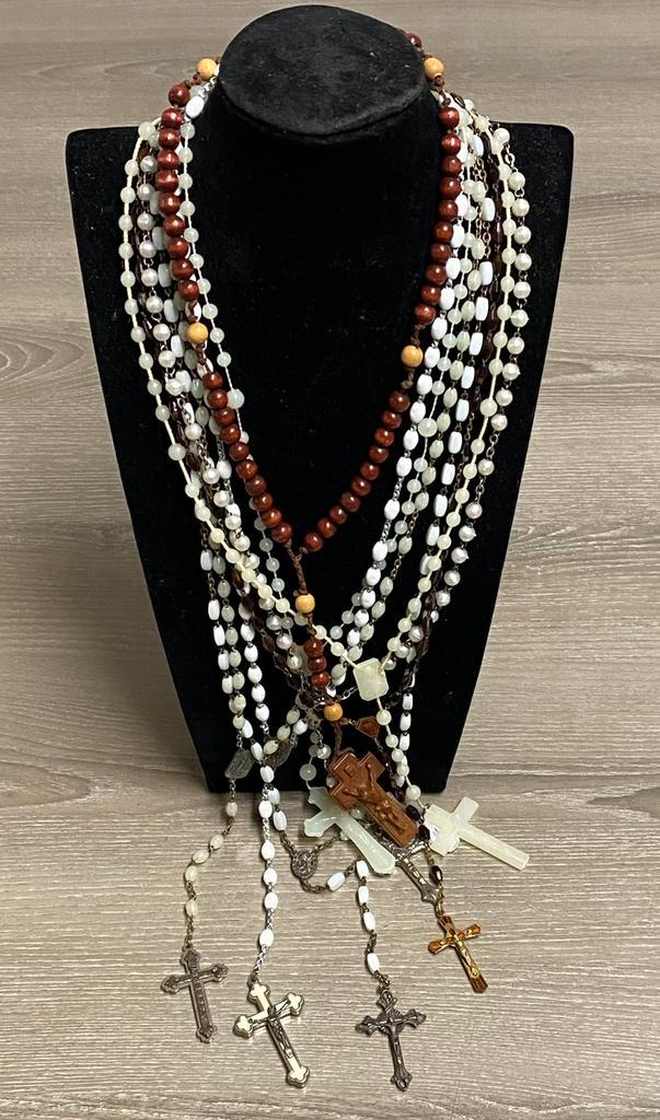 Set van 8 vintage rozenkransen, prijs: 35€, Antiek en Kunst, Antiek | Religieuze voorwerpen, Ophalen of Verzenden