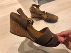 Clarks sandalen met sleehak - maat 5,5 (38 à 39), Kleding | Dames, Schoenen, Ophalen of Verzenden, Zo goed als nieuw