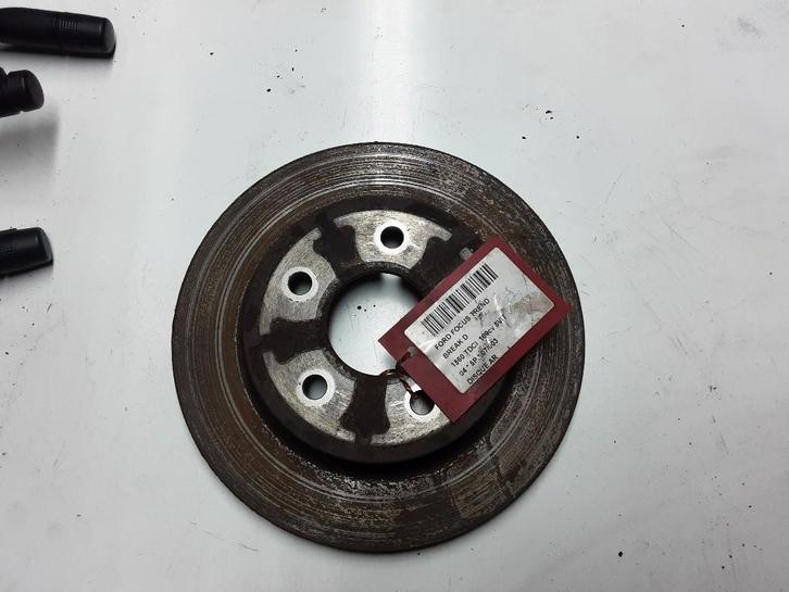 REMSCHIJF ACHTER Ford Focus 2 Wagon (01-2004/09-2012), Auto-onderdelen, Remmen en Aandrijving, Ford, Gebruikt