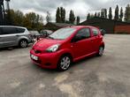 TOYOTA AYGO 1.0 BENZINE VAN 2010 MAT 110DKM PERFECTE STAAT, Auto's, Toyota, Voorwielaandrijving, Euro 5, Stof, Zwart