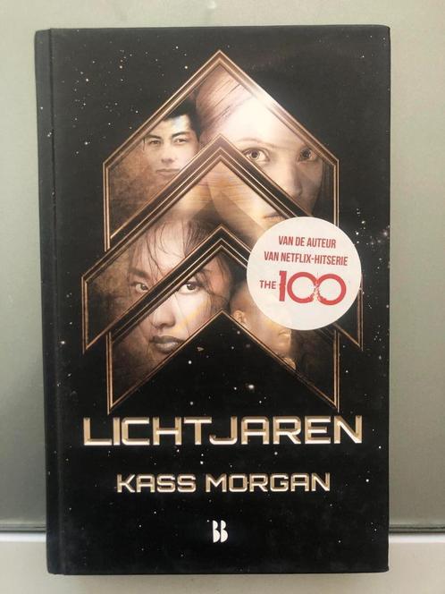 Lichtjaren - Kass Morgan - hardcover / ingebonden - NIEUW, Livres, Science-fiction, Neuf, Enlèvement ou Envoi
