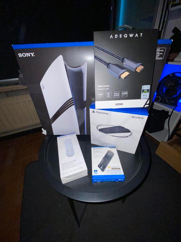 PS5 Pro (2025) als Nieuw | Garantie | 1TB SSD & Extra's, Games en Spelcomputers, Spelcomputers | Sony PlayStation 5, Zo goed als nieuw