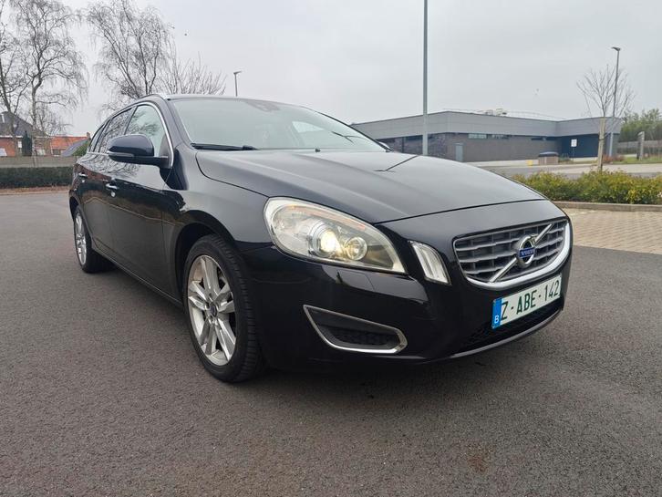 Volvo V60 TOP staat, Auto's, Volvo, Bedrijf, V60, Lederen bekleding, Regensensor, Xenon verlichting, Beige, Beige, Ophalen