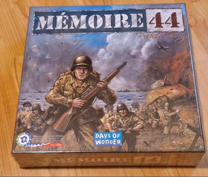 Mémoire 44 (Days of Wonder) - Neuf, Hobby en Vrije tijd, Gezelschapsspellen | Bordspellen, Nieuw, Drie of vier spelers, Ophalen of Verzenden
