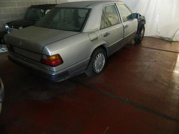 Diverse onderdelen 230 CE  1990   Coupé en berline beschikbaar voor biedingen