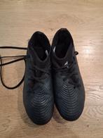 Voetbalschoenen Adidas maat 38, Sport en Fitness, Voetbal, Ophalen of Verzenden, Gebruikt