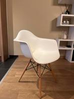 6x Eames kuipstoelen eetkamerstoel, Wit, Scandinavisch, Zo goed als nieuw, Vijf, Zes of meer stoelen