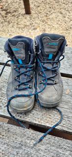 LOWA Wandelschoenen, Ophalen