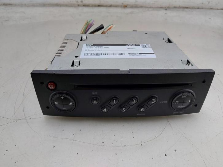 RADIO Renault Clio III (BR / CR) (|8200607915|8200483757A|), Autos : Pièces & Accessoires, Autres pièces automobiles, Renault