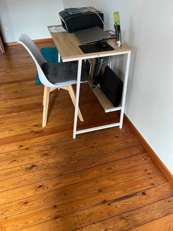 Bureau beschikbaar voor biedingen