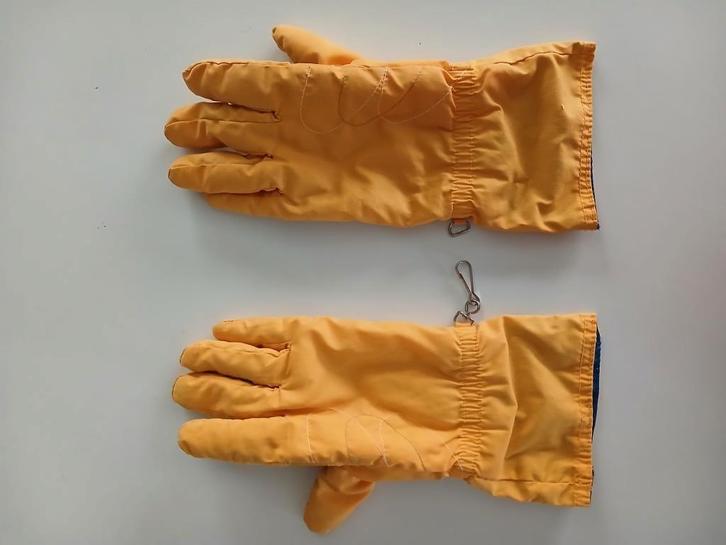 Gants de ski jaune - ajustés au poignet - Taille 7,5, Sports & Fitness, Ski & Ski de fond, Utilisé, Autres types, Enlèvement