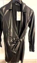 Robe en cuir noir Zara, Kleding | Dames, Jurken, Nieuw, Ophalen of Verzenden, Maat 34 (XS) of kleiner, Boven de knie