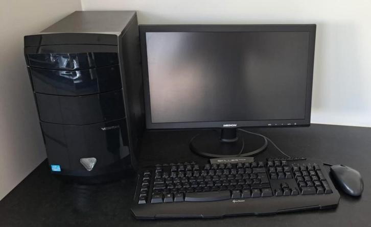 Lot computers (alles apart verkrijgbaar), Computers en Software, Desktop Pc's, Zo goed als nieuw, HDD, Met videokaart, Met monitor