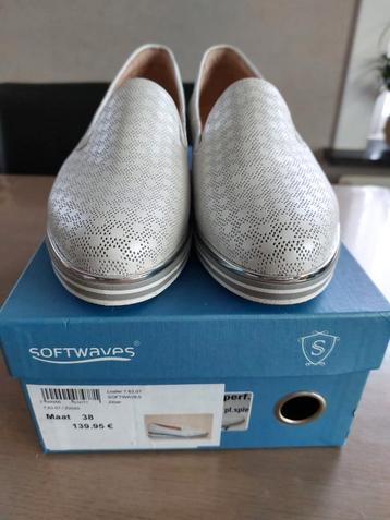 Softwafes damesschoenen maat 38, van 139.95 naar 30 Euro  beschikbaar voor biedingen