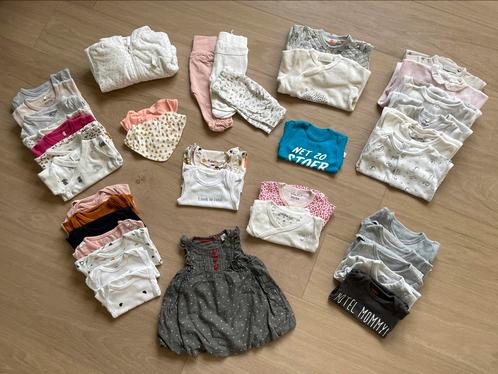 52-delige bundel babykleding maat 50, Kinderen en Baby's, Babykleding | Baby-kledingpakketten, Zo goed als nieuw, Maat 50, Ophalen